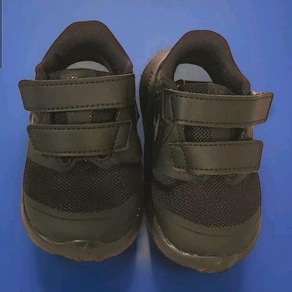 NWOT Nike Star Runner 2 Size 4 Toddler Color Black - Picture 6 of 9